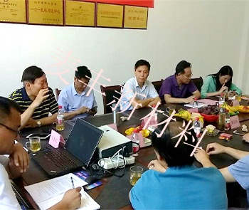 于長江與六所大學教授技術交流